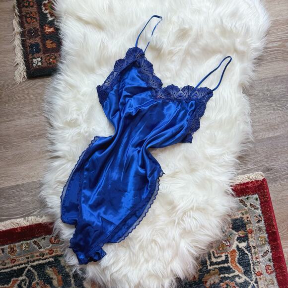 Victoria's Secret Vintage Satin Bodysuit/Teddy - Size M - Picture 1 of 5
